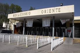 UACM otorga título en Derecho a penitenciario