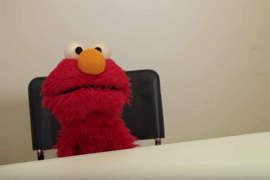 Despiden a Elmo por el recorte presupuestal a la cultura en EEUU