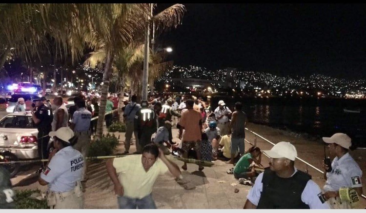 Ataque en la Costera de Acapulco resulta en un muerto y 7 heridos