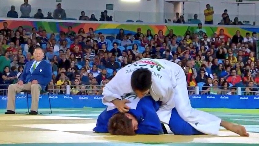 Gana Eduardo Ávila medalla de oro en judo