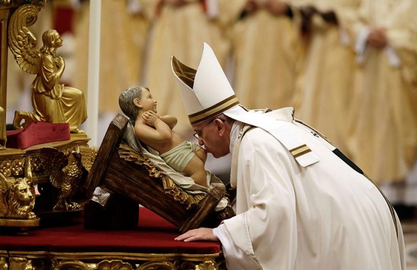 Papa Francisco oficia la Misa de Gallo, desde el Vaticano