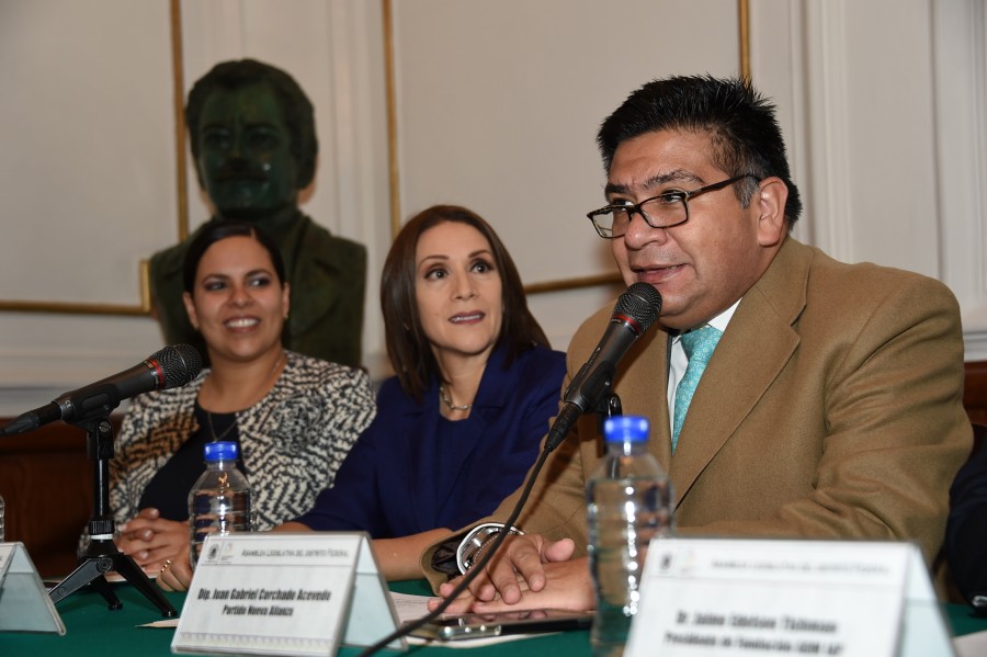 Buscan abatir caries infantil
