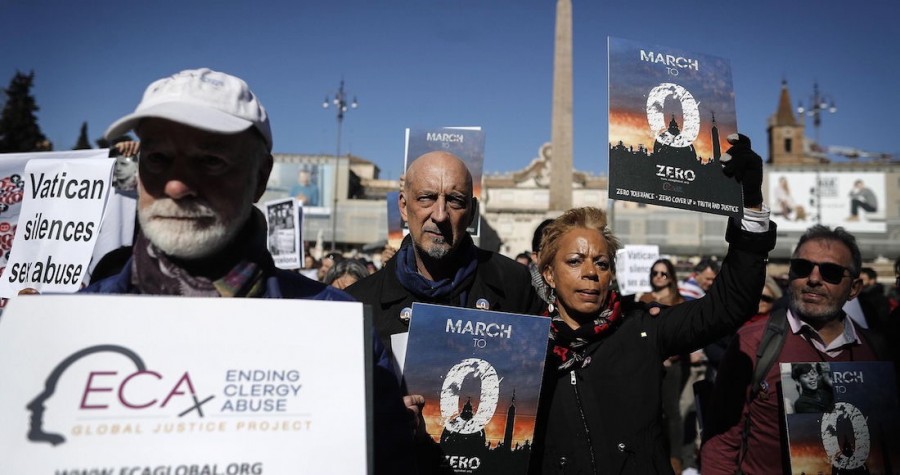ECA pide a la Iglesia Católica una comisión independiente para investigar los casos de curas pederastas