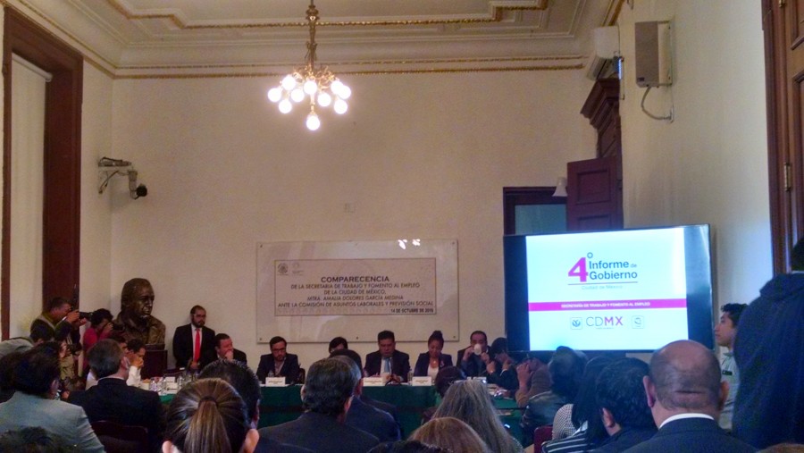 Comparece Amalia Garcia en la Asamblea Legislativa