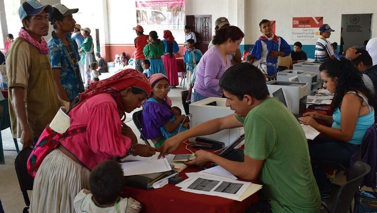 Aprueba Senado elevar a rango constitucional los programas sociales