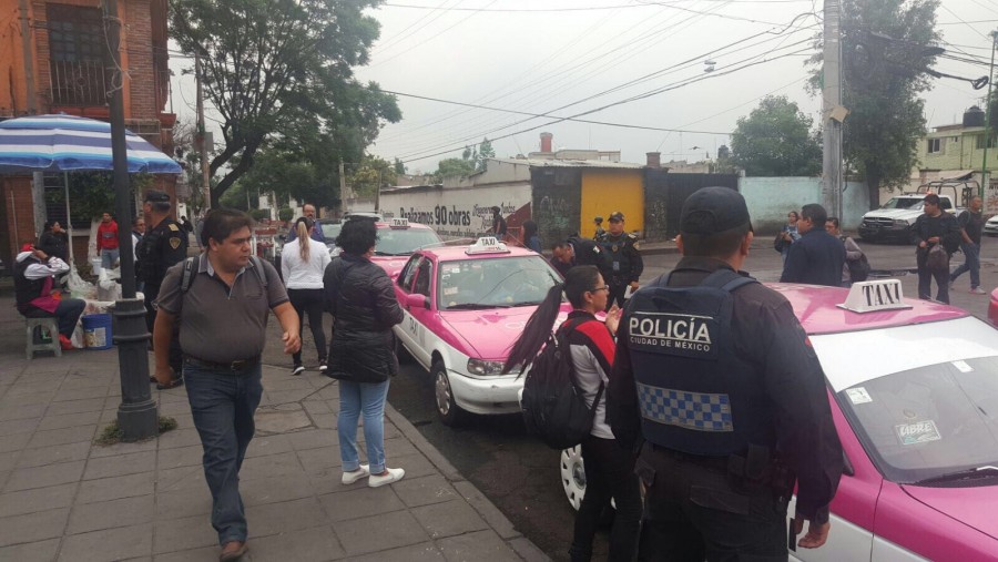Realiza Semovi segundo operativo en Xochimilco