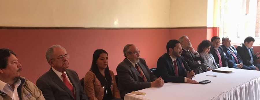 Dirigente y legisladores de Morena respaldan a Encinas para que defienda la Constitución CDMX