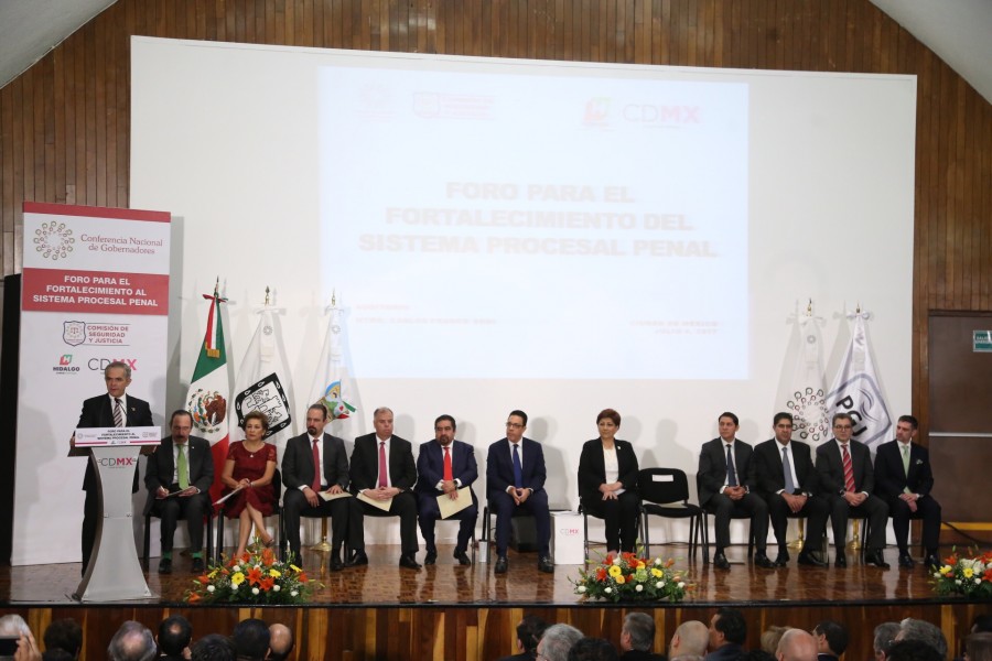 Inaugura Mancera  Foro para el Fortalecimiento del Sistema Procesal Penal