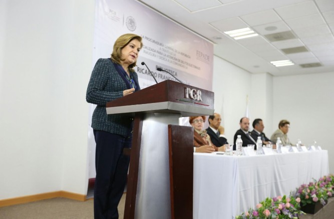 Propone PeÃ±a relevar a Arely GÃ³mez en PGR