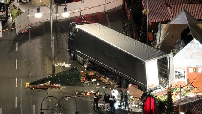 EI se adjudica ataque en mercado navideño de Berlín