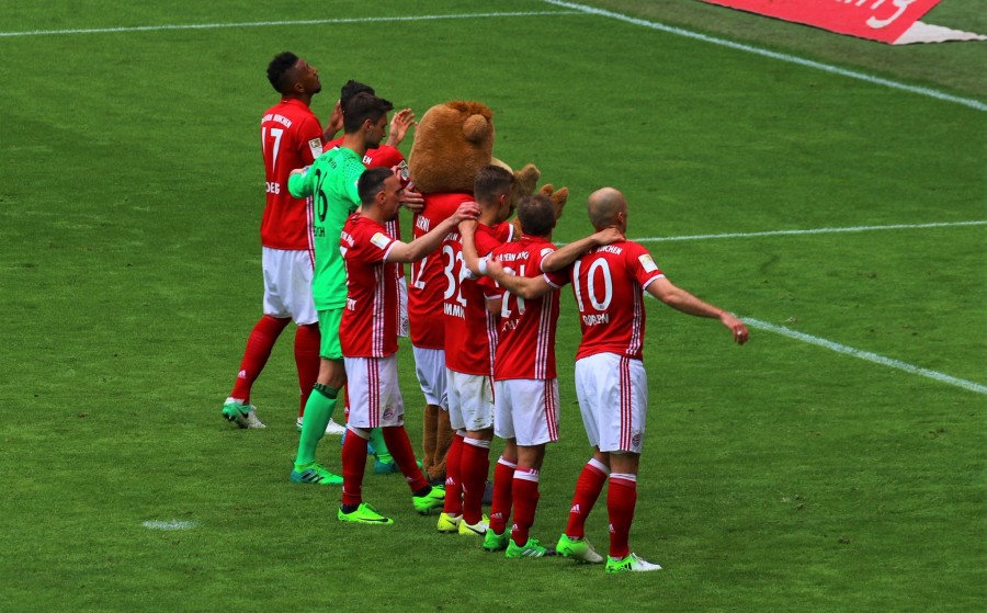 Bayern golea en regreso de la #Bundesliga