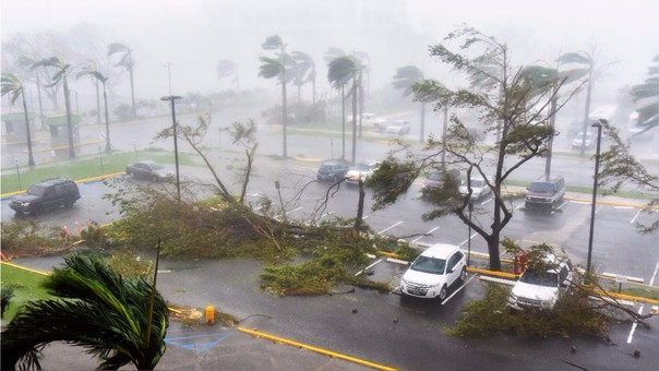 Trump pone en duda cifra de muertos por huracán en Puerto Rico, responsabiliza a demócratas