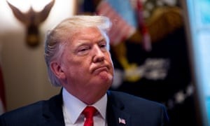 Trump dice que es demasiado exitoso para ser destituido