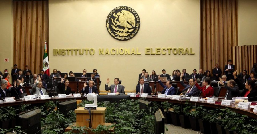 INE definirá su presupuesto y recursos a partidos conforme a ley: Córdova