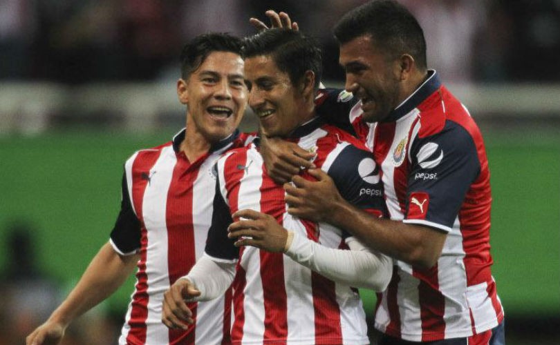 Chivas gana en el último suspiro
