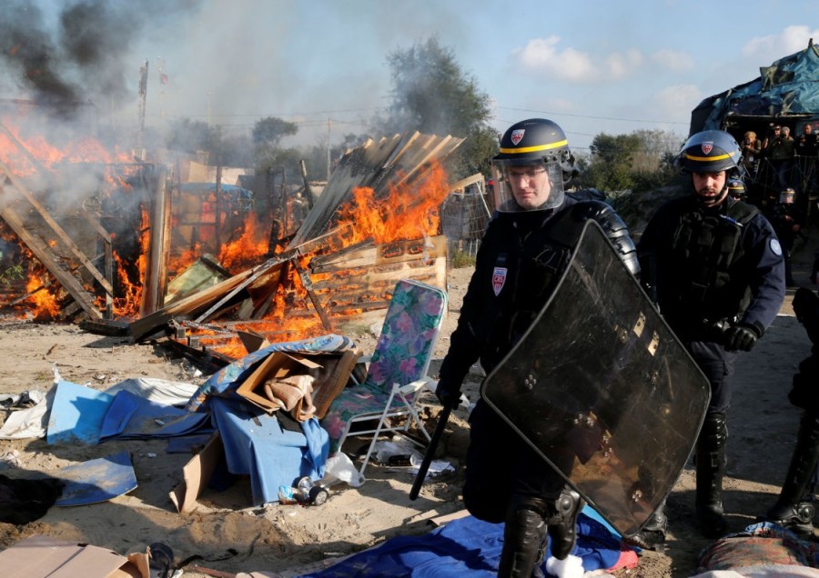Inician trabajos de demolición en Calais