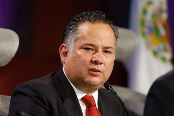 Ascienden a 2 mil mdp, recursos de Segob a empresa ligada a García Luna