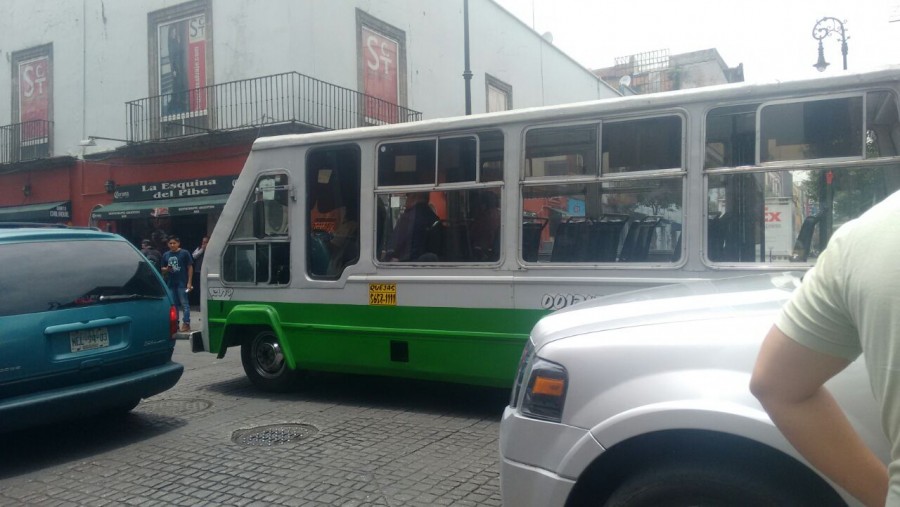 Dejan fuera del ZÃ³calo a micros