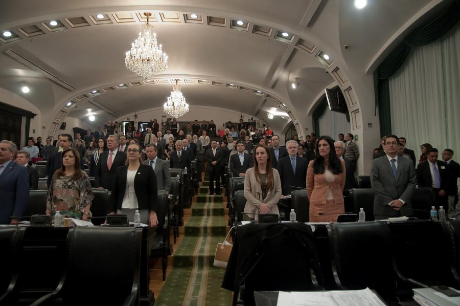 La Asamblea Constituyente pone fin a las delegaciones. Nacen las alcaldías