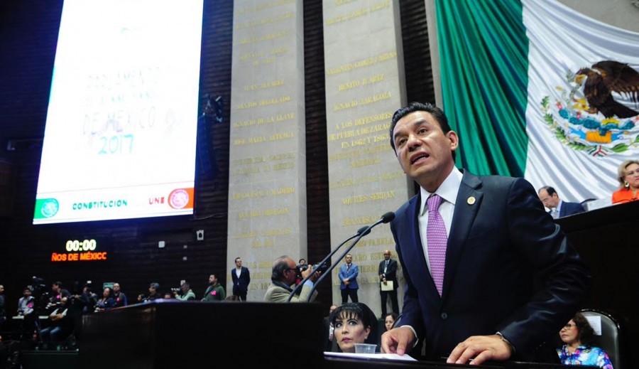 Denuncia PRD que el PVEM lucra con delfines