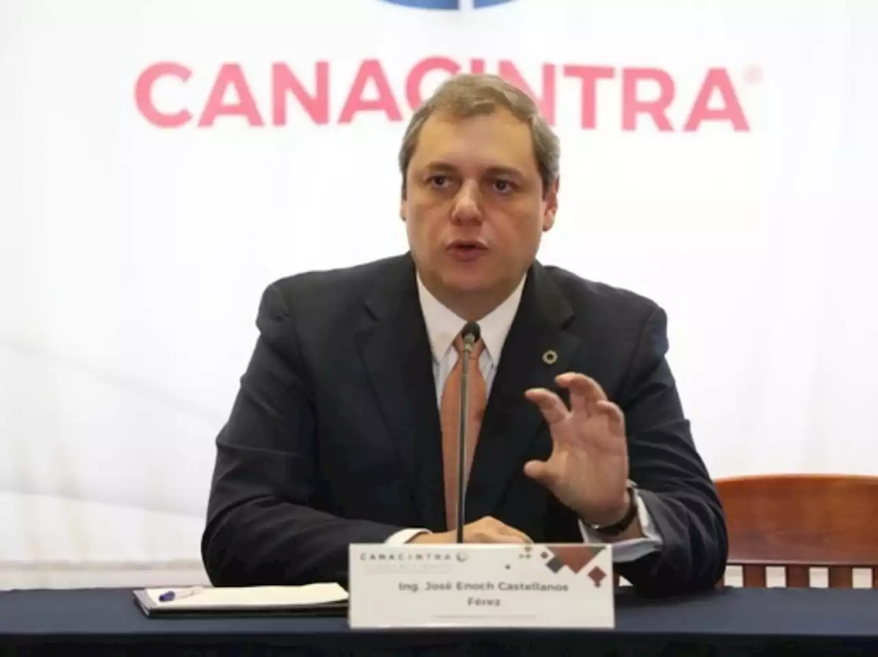 Canacintra pide cambio de esquema de empresas esenciales a empresas seguras