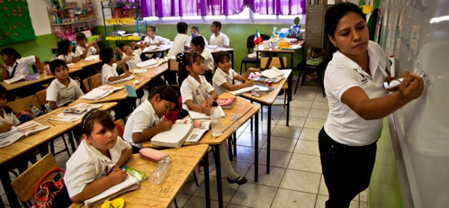 Suma SEP 28 docentes cesados por faltas