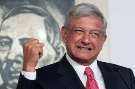 Llama López Obrador a formar alianza en contra de Margarita Zavala