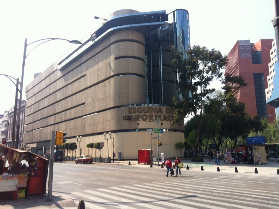 Desaparecerá la Esquina de la Información; construirán corredor comercial y habitacional