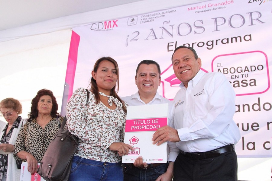Granados y Zambrano dan certeza jurídica en Miguel Hidalgo