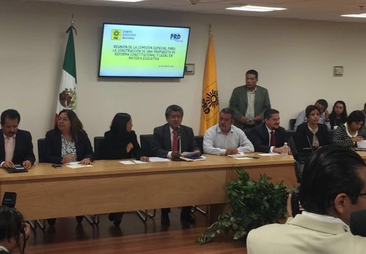 Discute Congreso Refoma Educativa