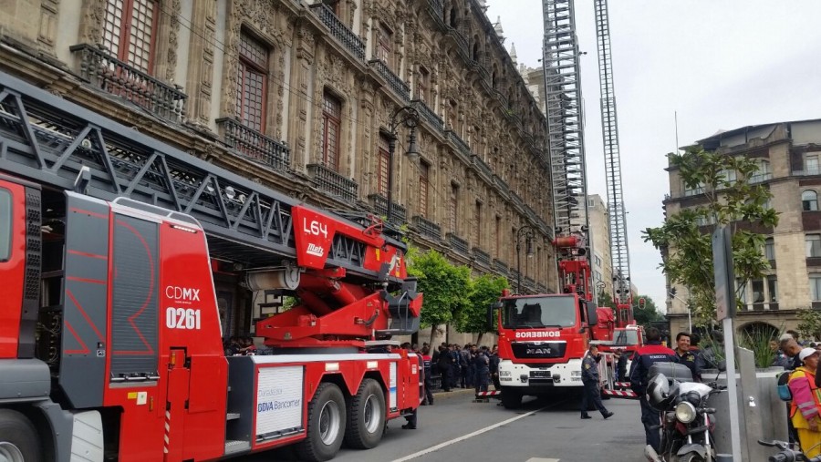 Por las lluvias, más de mil servicios de apoyo y emergencias han atendido los bomberos en la última semana