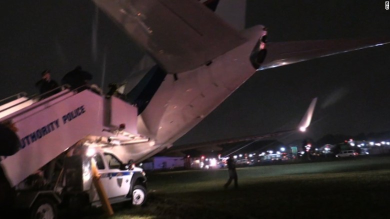 Sufre percance el avión donde viajaba Pence candidato republicano a la vicepresidencia