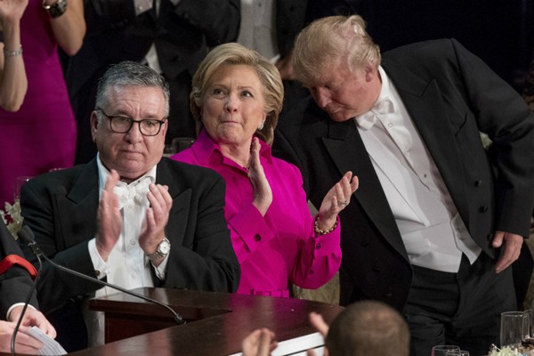 Abuchean a Trump en gala benéfica