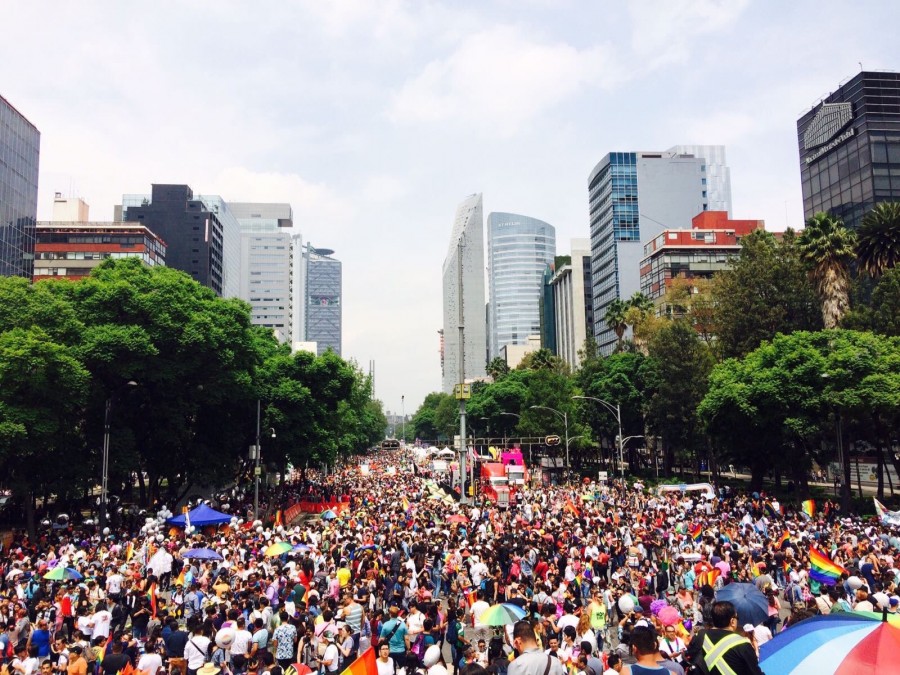 Inicia marcha del orgullo LGBTTTI de la CDMX
