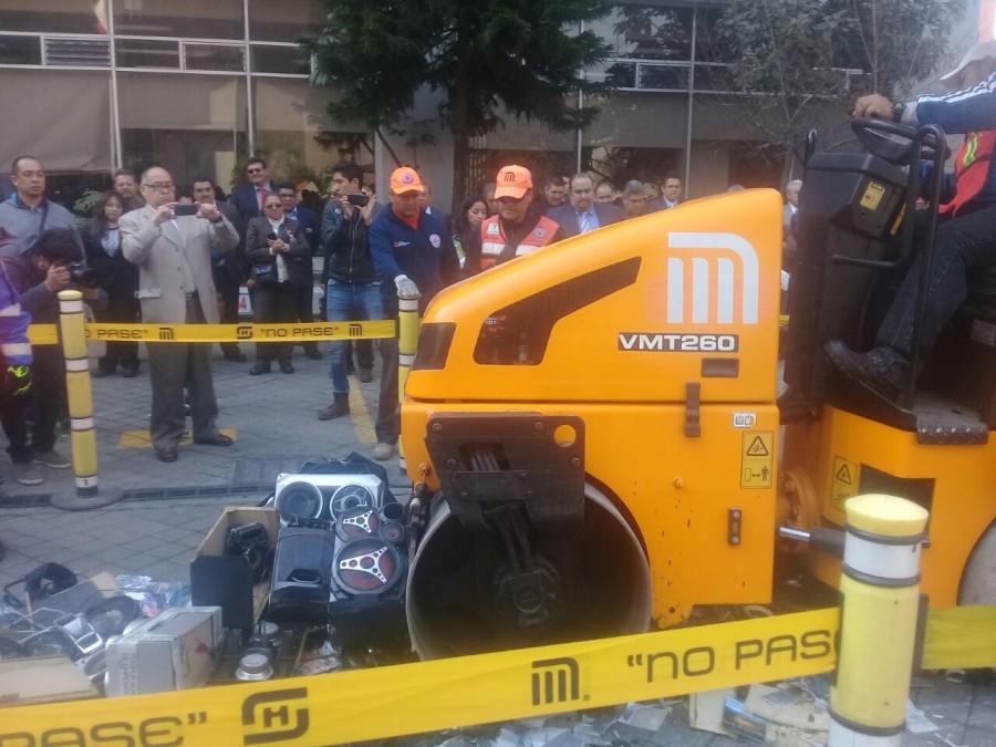 Destruyen bocinas de vagoneros del Metro