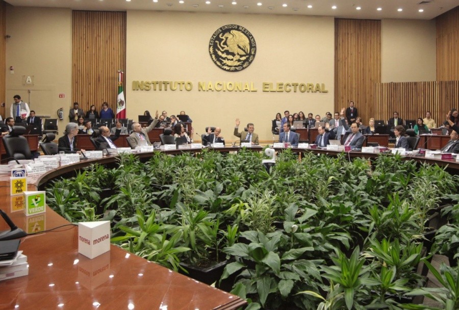 Aprueban cinco mil 239 millones de pesos para partidos políticos