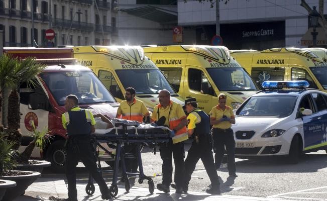 Atentado conmociona Barcelona; van 13 muertos y más de 50 heridos