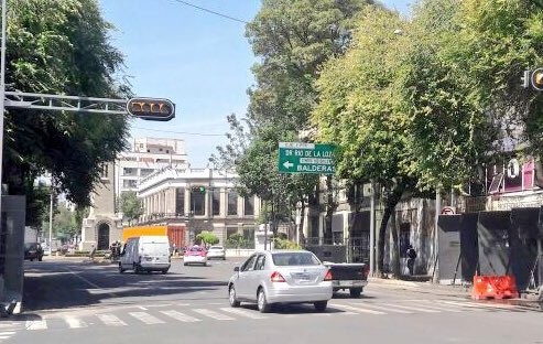 Reabren sÃ³lo 40 minutos Bucareli