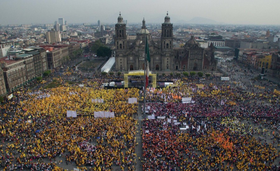 PRD llena el zócalo de la CDMX