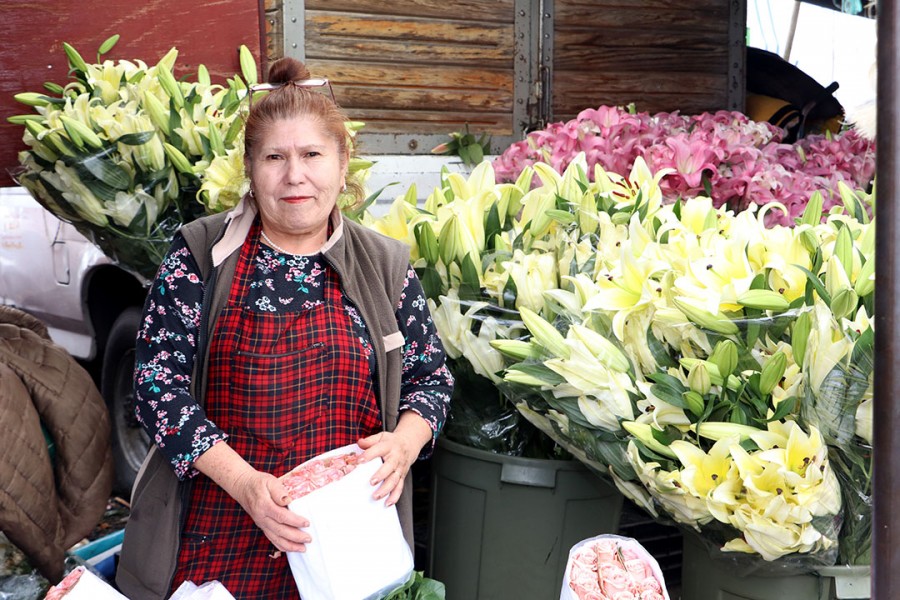 Lista la romería para Día de las Madres en la Central de Abasto