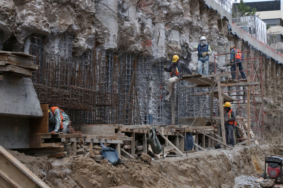 Morena recorre obra del Deprimido en Mixcoac