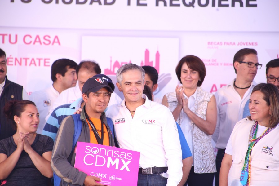 Pide Mancera renegociar política salarial en TLCAN