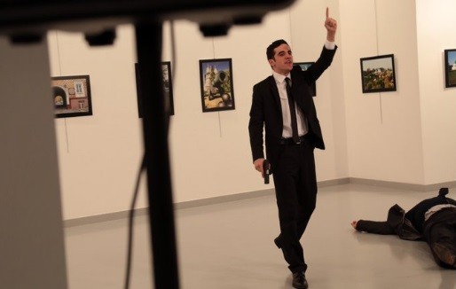 Asesinan a embajador ruso, Andréi Karlov