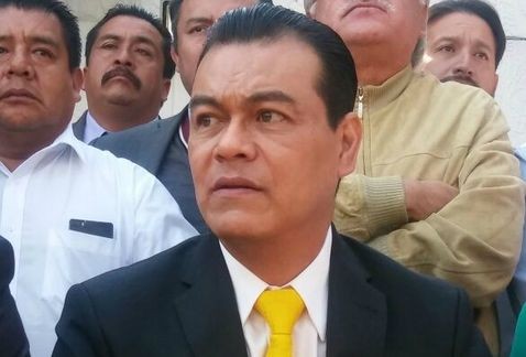 Juan Zepeda realiza mitin en Texcoco; cerrará campaña con concierto de rock en Neza