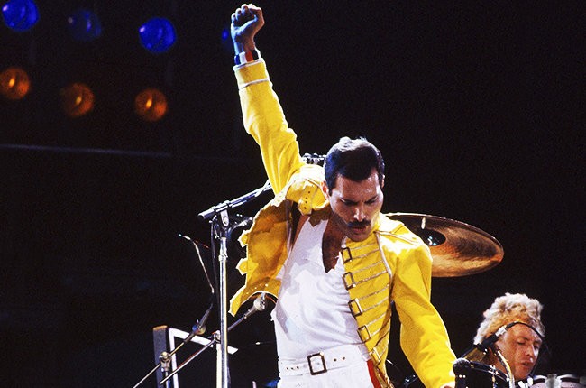 Freddie Mercury y su pareja Jim Hutton causan polémica en redes
