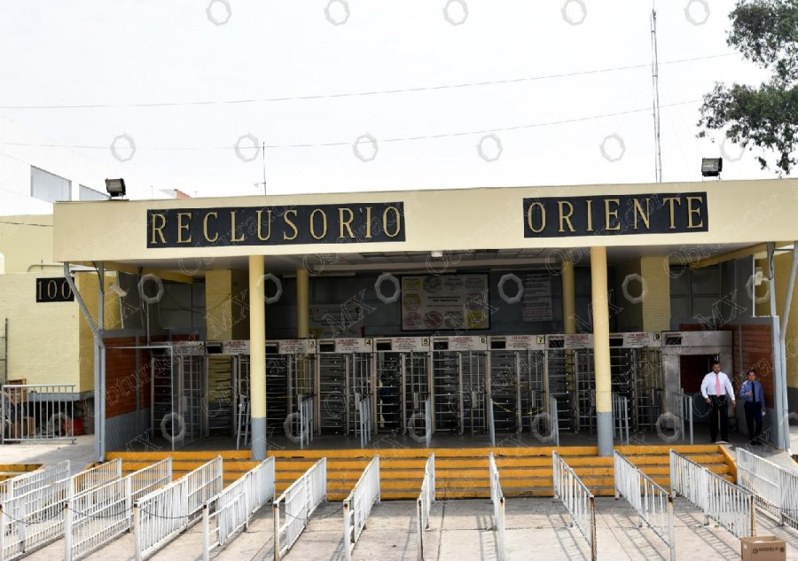 Detiene PGJ a dos custodios involucrados en la fuga de 2 reos en Reclusorio Oriente