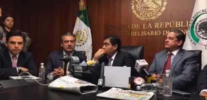 Gobernadores del PRD presionan al Senado para forzar mi destitución, acusa Barbosa