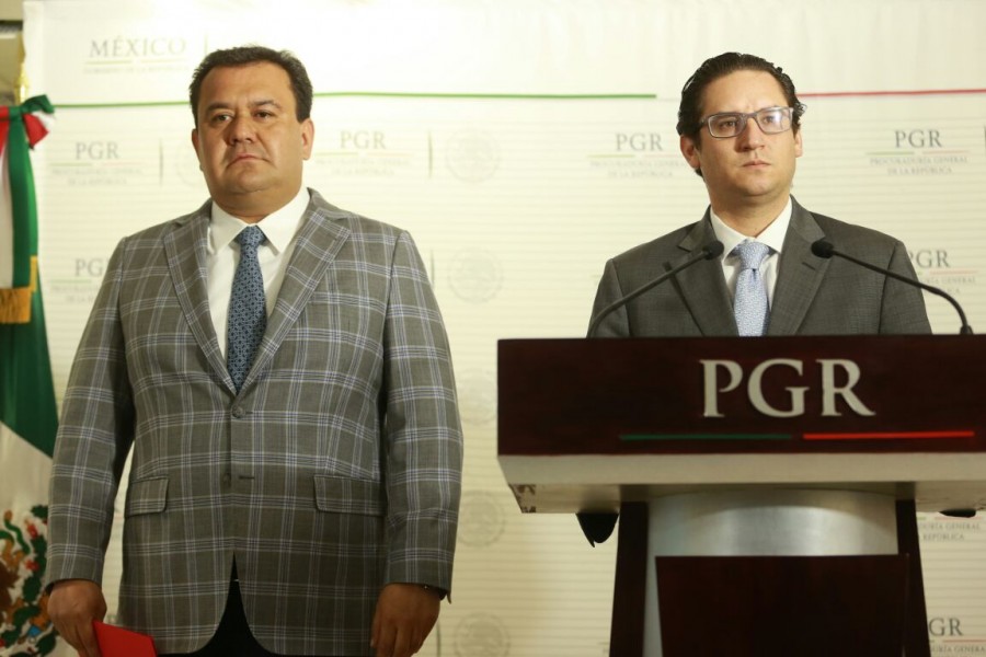 Detienen a seis por asesinato de periodista Carlos Domínguez; hay reporteros implicados: PGJE