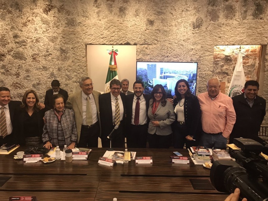Batres presidirá Mesa Directiva del Senado