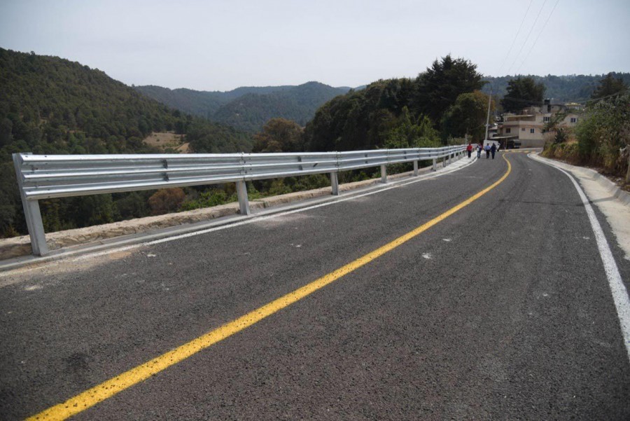 Gobierno del Edomex rehabilita carreteras en Almoloya de Juárez y Jiquipilco